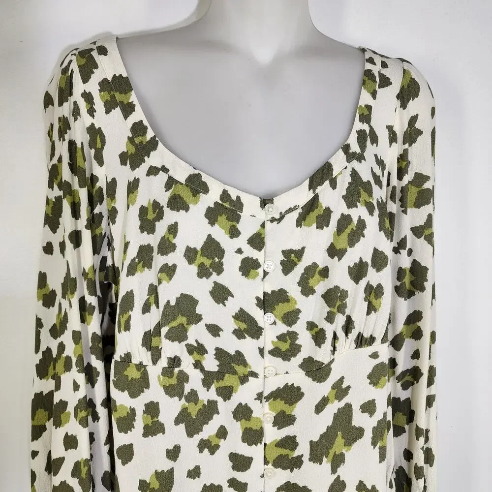 LOFT Women’s Blouse Small Ivory Green Cheetah Print Smocked Cuff Square Neck
